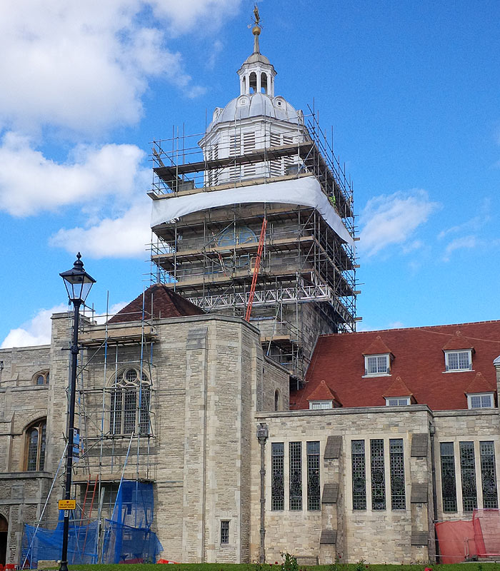 portsmouth cathedral decorating contract